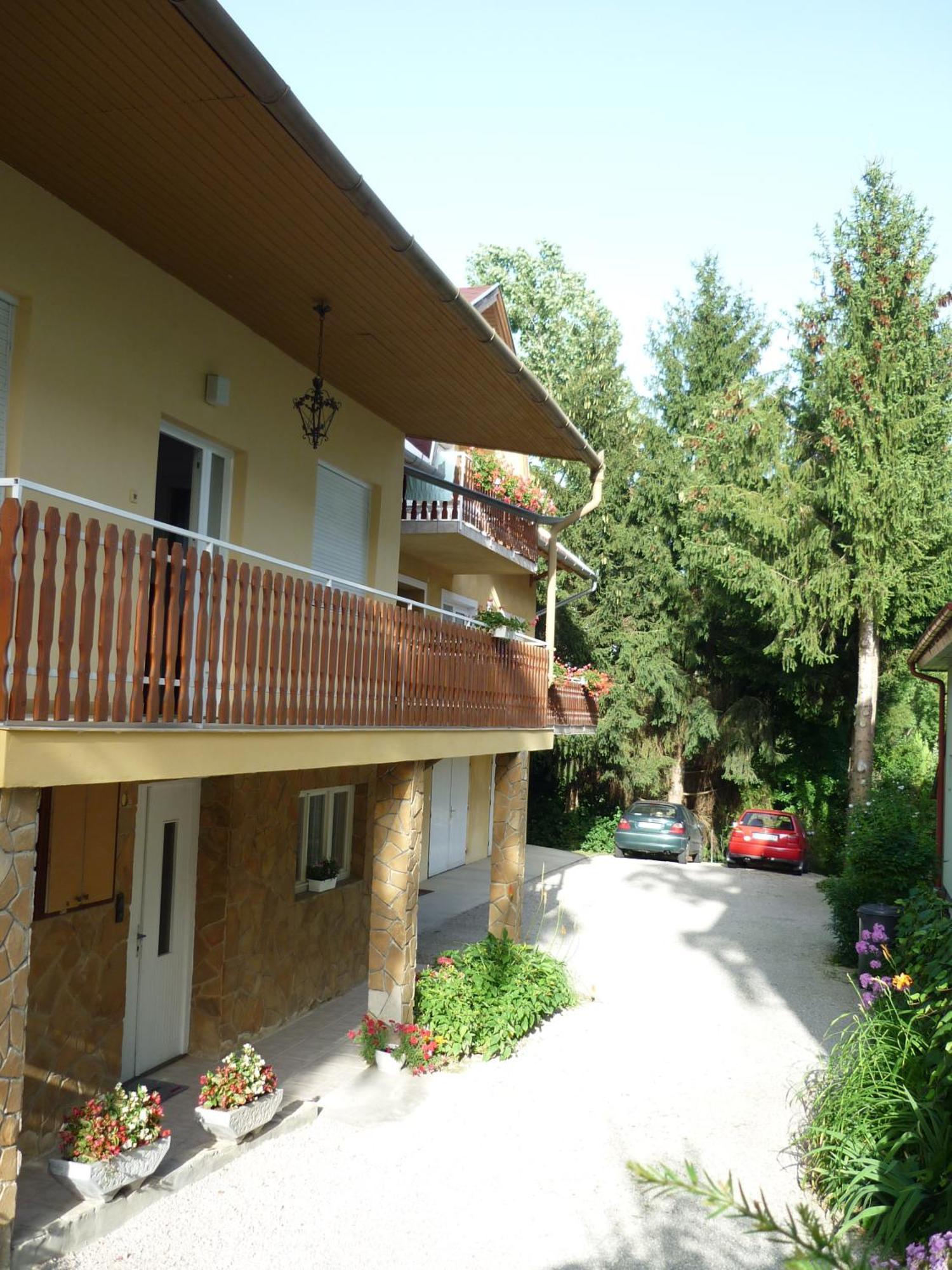 Hévíz Attila Apartmanhaz酒店 外观 照片