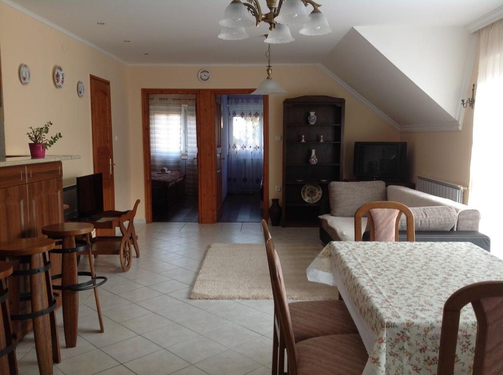 Hévíz Attila Apartmanhaz酒店 客房 照片