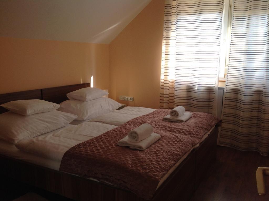 Hévíz Attila Apartmanhaz酒店 客房 照片