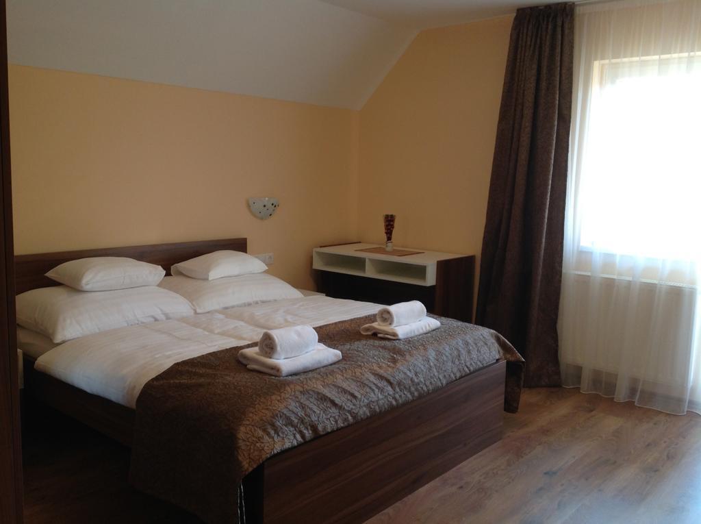 Hévíz Attila Apartmanhaz酒店 客房 照片